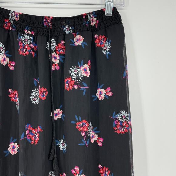 Express Hi Lo Black Floral Ruffle Skirt Size Medium - Picture 3 of 7